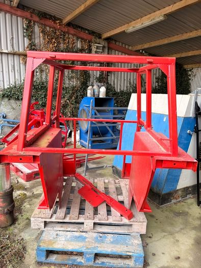 Massey Ferguson cab