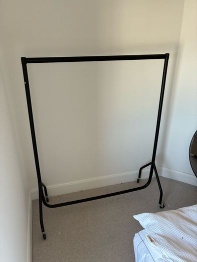 Sturdy Clothes Rail