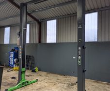 Clear Floor 2 Post 4 Ton Lift