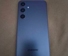 samsung s24+ near perfect condition