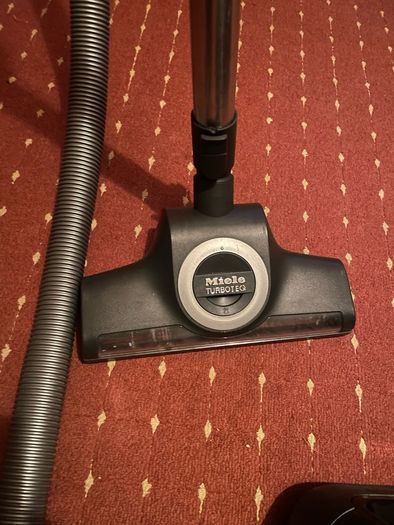 Miele C2 Flex with , Miele turbo floor head