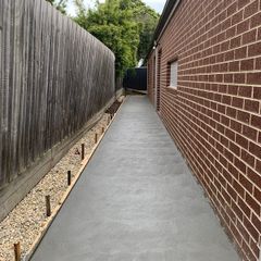 concrete pouring and finishing