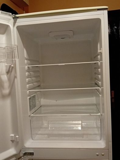 50/50 Logic Fridge freezer