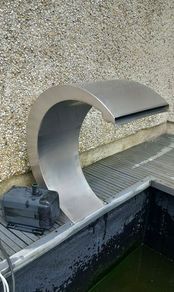 Water feature + pump