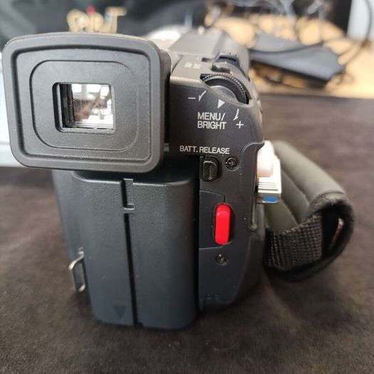 JVC GR-DVL 160EK Mini DV Camcorder Made In Japan