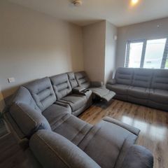 Ashford reclining corner  electric
