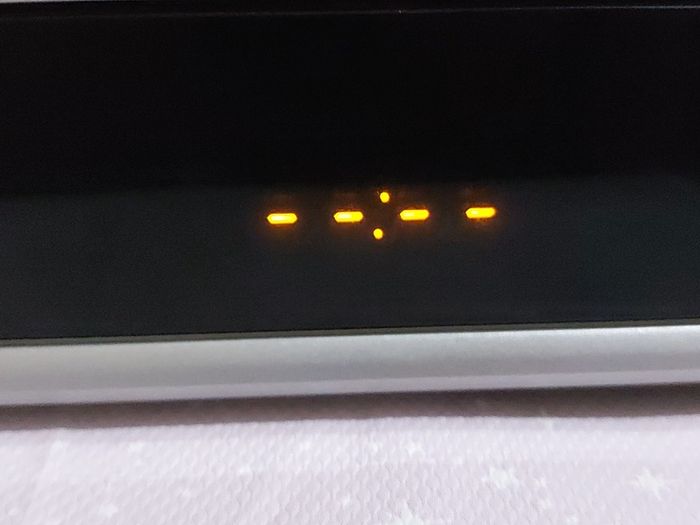 DAEWOO VHS Player, Silver, Model No. ST220PI, in excellent condition, seems to be working fine