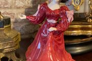 Royal Doulton figurine Figure of the year "Patricia"