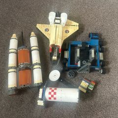 LEGO CITY: Spaceport (60080)  With Some Minifgures