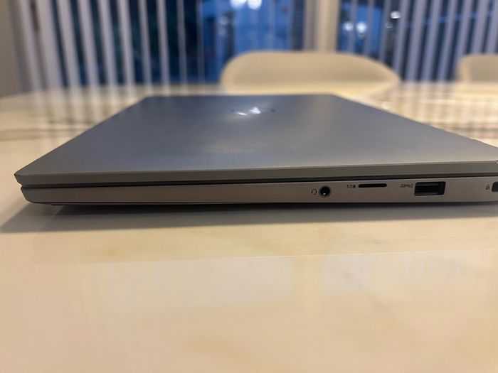 Touch Dell Latitude 7400