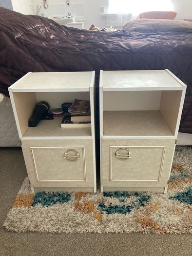 Two bedside lockers