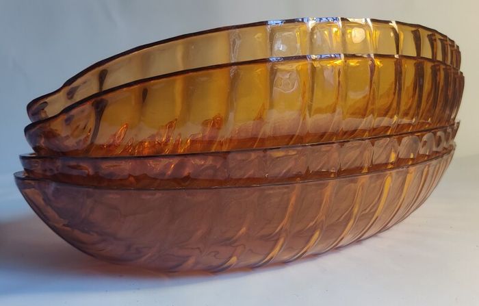 Vintage Orange 70's Leaf Shaped Plastic Bowls x 4