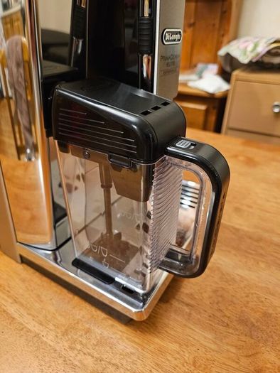 De'Longhi Primadonna Elite Experience Premium Coffee Machine