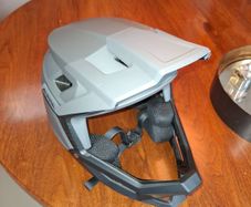 Bicycle helmet