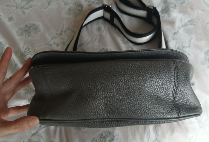 Marc Jacobs Leather Bag.