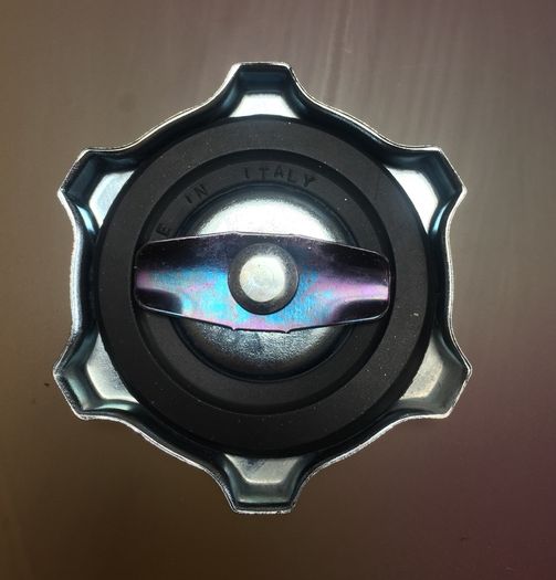 Engine Oil Cap (Fiat)
