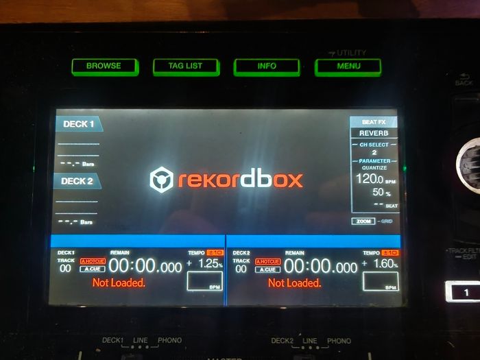 Pioneer XDJ-RX2 All in One DJ Controller