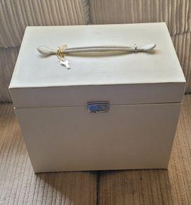 Extra Large Size Cream Faux Leather Jewellery Case