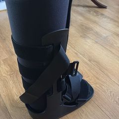Orthopaedic Boot