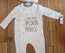 Sleepsuit & Hat