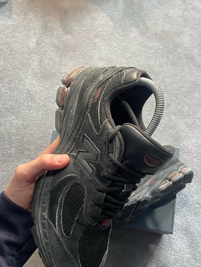 New balances 2002r