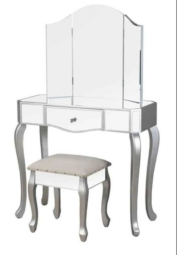 Beautiful mirrored dressing table with three fold mirror and stool.  Collection Mornington