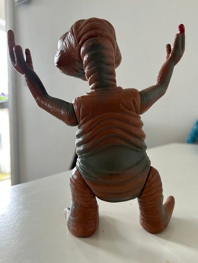 1980,s E.T  Figure