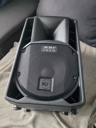 RCF Art 708-a MkV 1400W/ SPL: 128dB Speaker and Bag