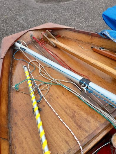 Mirror Dinghy free to take away