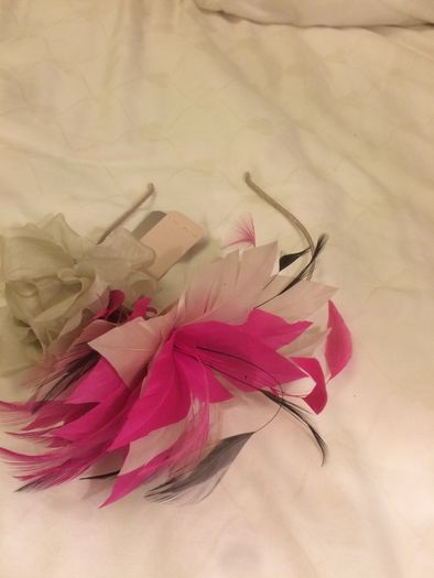 Brand new with tags pink, cream/gold & black feather and flower Jacques Vert Fascinator