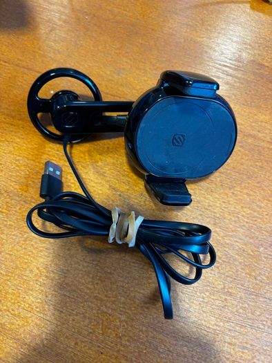 Schosche MagicGrip Wireless Charging Vent Mount
