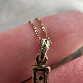9k gold chain and cross