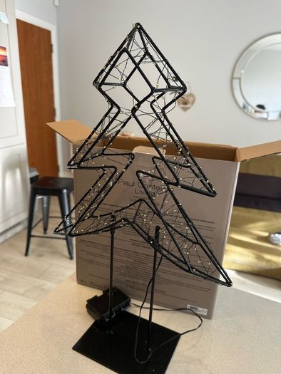 Paul costellone standing Christmas Tree LED