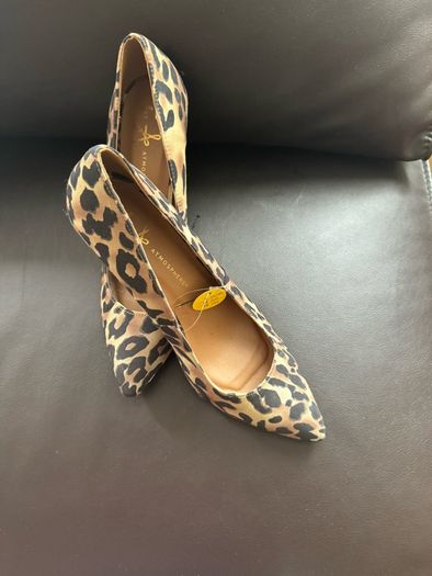 BNWT leopard high heels Atmosphere size UK8 EU42 Postage included