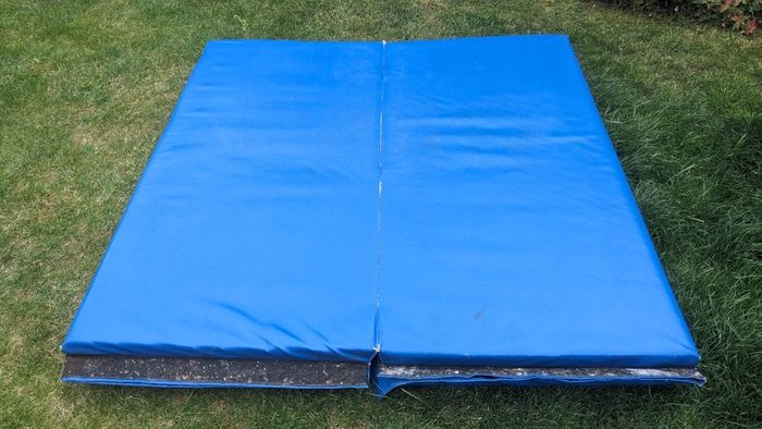Sure Shot Foldable Double Mat (4 Fold) | 8Ft X 4Ft X 50Mm - Blue