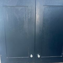 Wall cupboards