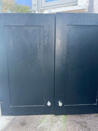 Wall cupboards