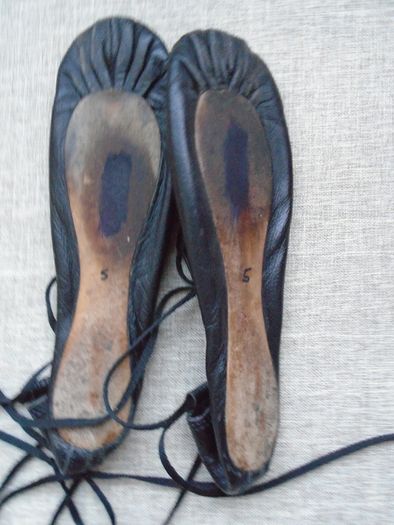 Irish dancing shoes, Size 5 , Dancing pumps,Soft shoes