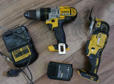 DeWalt Drill and DeWalt Multi tool one battery and charger - in working order
