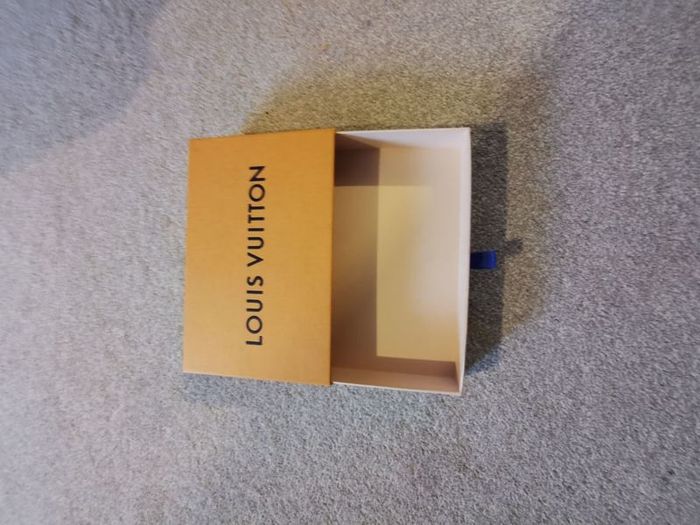 Louis Vuitton box