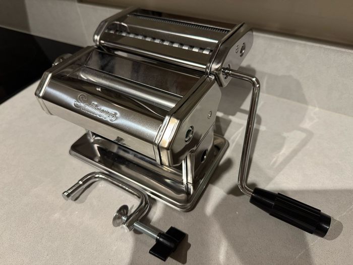 Manual Pasta Maker