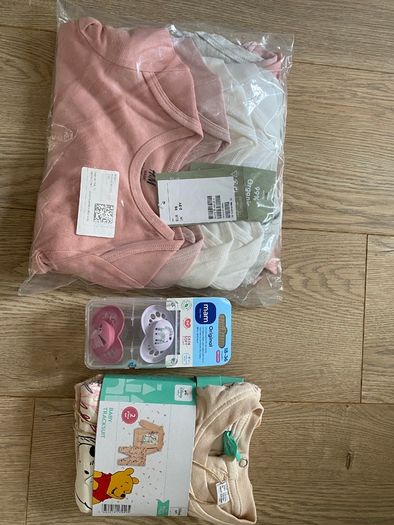 Baby girl bodysuit 5 pack soothers tracksuit