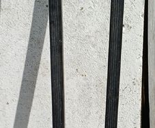 Thule Roof Rack System, 127cm Square Bars, 750 Foot Pack (Fits Many Cars)