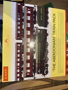 Hornby Tornado Train Set