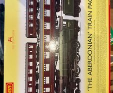 Hornby Tornado Train Set