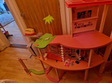 barbie dream house