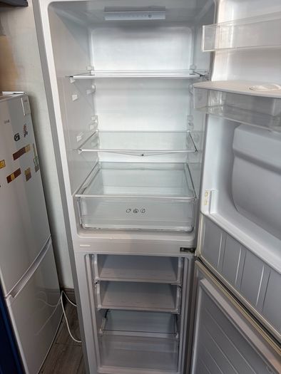 Candy fridge freezer
