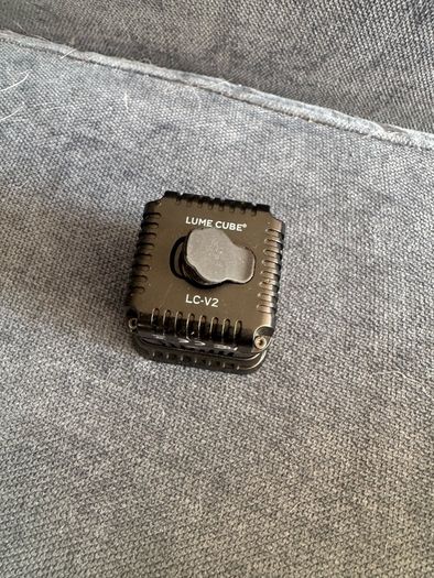 Rechargeable usb ring light lume cube