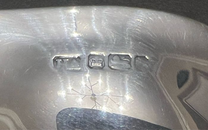 Early 20th hallmarked Sheffield solid sterling silver fruit bowl