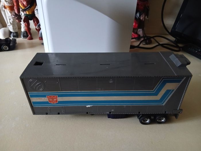 1984 Vintage Optimus Prime